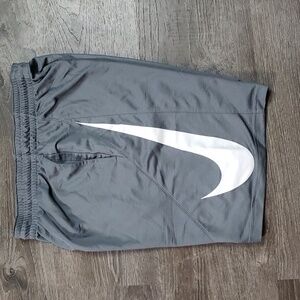 Nike Dri Fit Grey Athletic Basketball Gym Shorts Sz L 8.5" inseam